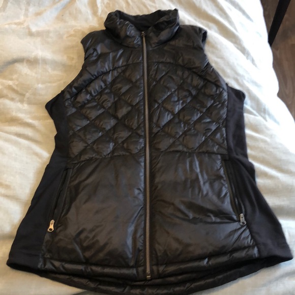lululemon athletica Jackets & Blazers - Lululemon down vest